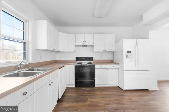 $2,500 | 137 Cambridge Street, Fredericksburg, VA 22405