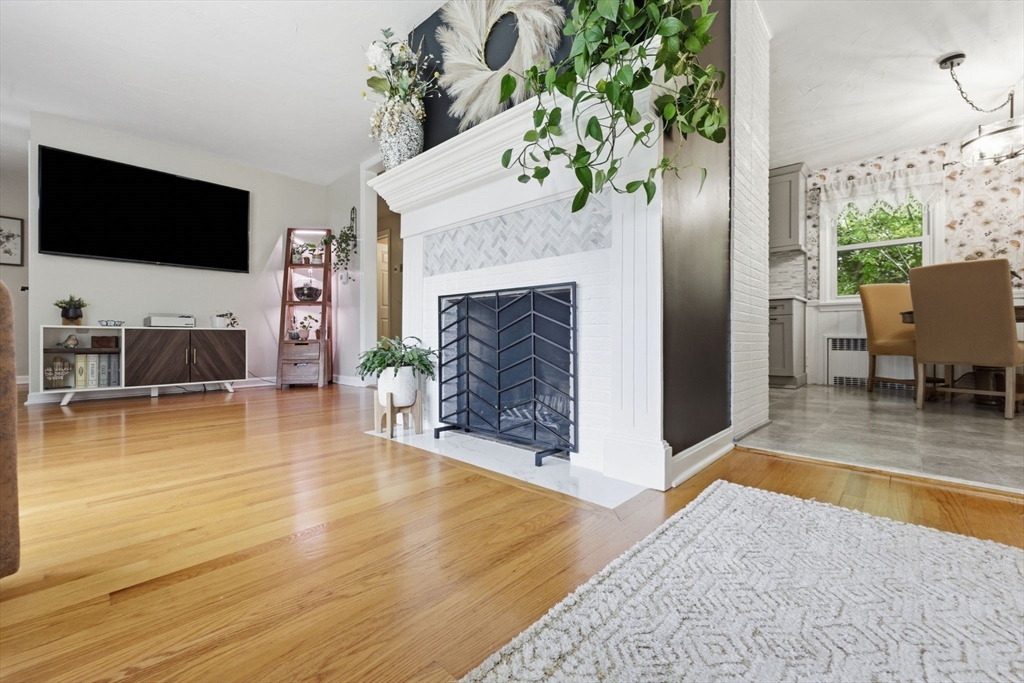 75 Adrian Avenue West Springfield, MA 01089 - Photo 12 of 41