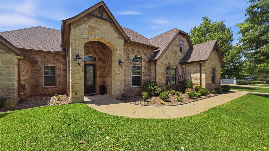 9709 Bellechase Road Granbury, TX 76049 - Photo 3 of 38