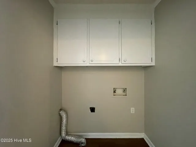 $950 | 3826 Sterling Pointe Drive, Unit N 9, Winterville, NC 28590