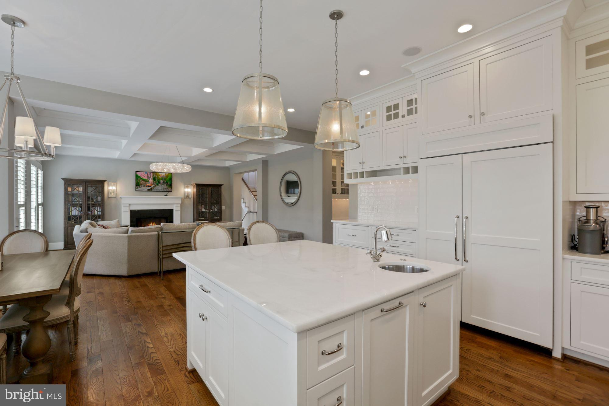 6721 Danforth Street McLean, VA 22101 - Photo 12 of 48 Eat-In Kitchen
