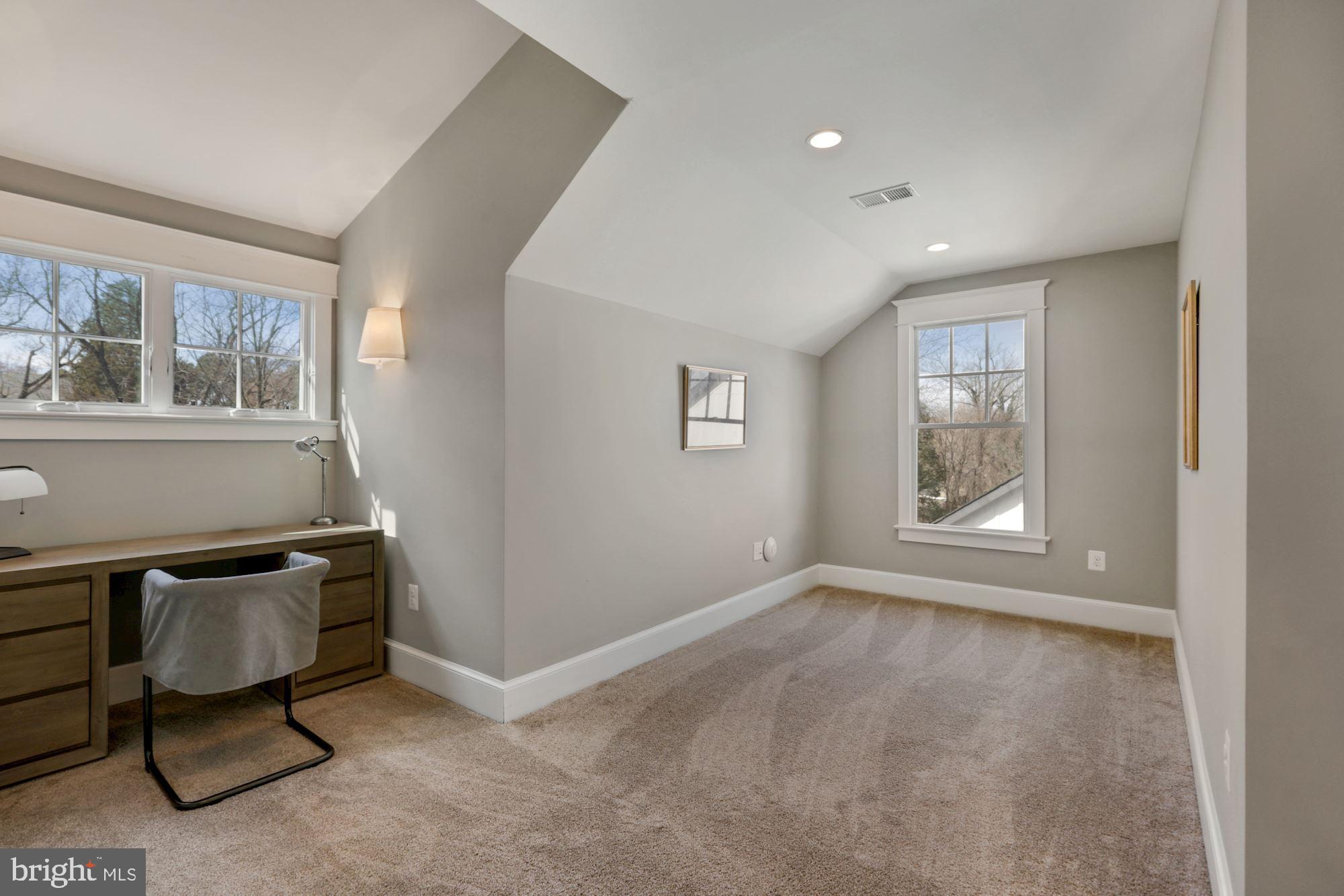 6721 Danforth Street McLean, VA 22101 - Photo 37 of 48 Loft