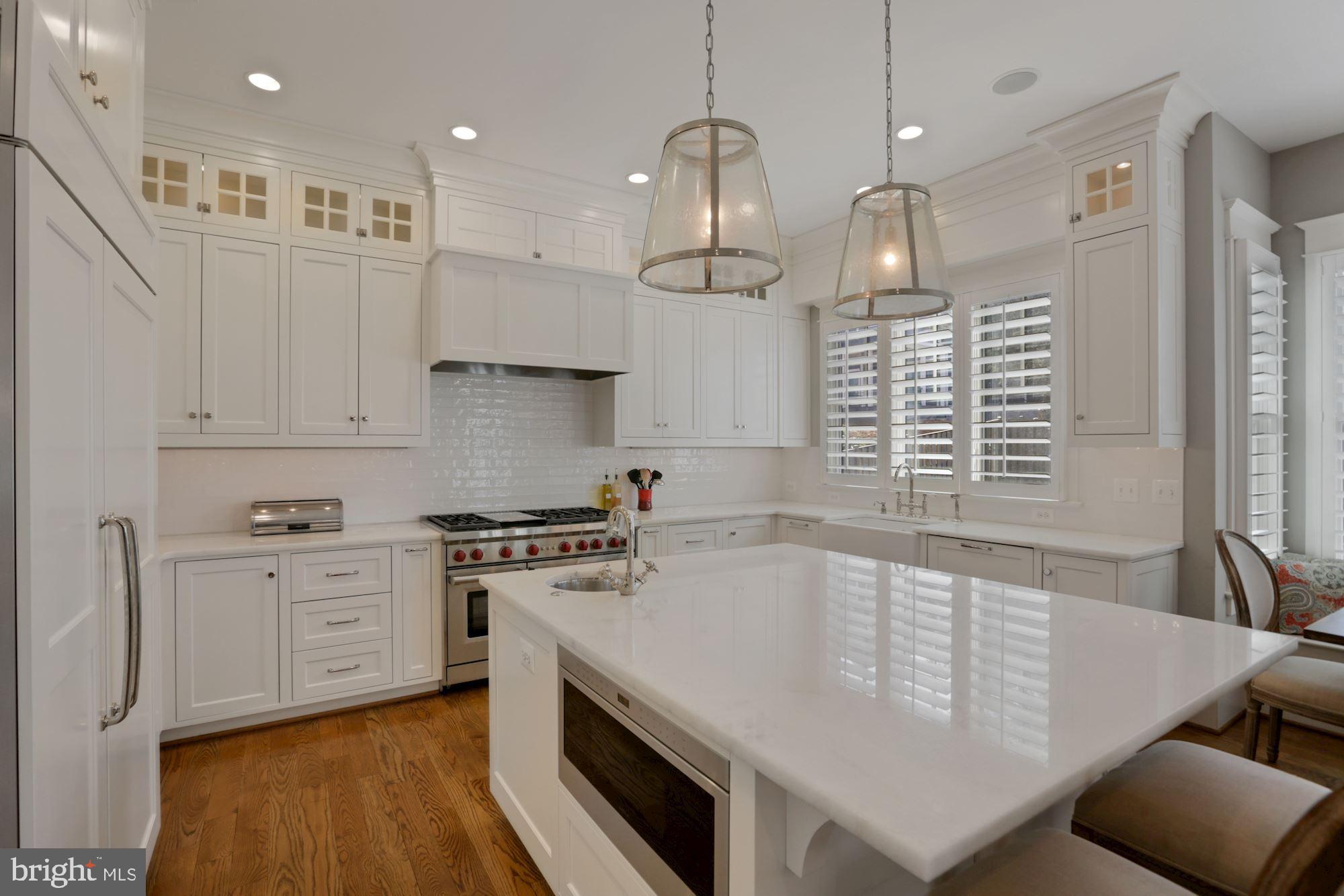 6721 Danforth Street McLean, VA 22101 - Photo 10 of 48 Eat-In Kitchen