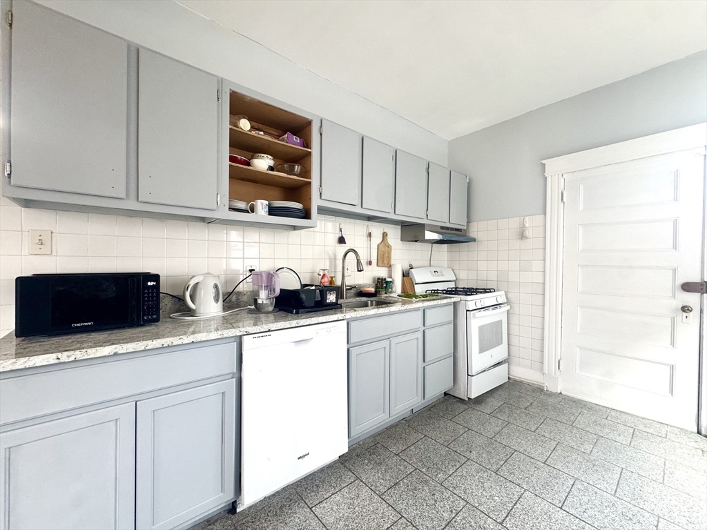 260 Aspinwall Avenue, Unit 2 Brookline, MA 02445 - Photo 1 of 14