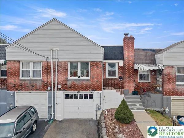 $1,725 | 2336 2nd Street, Wilson, PA 18042