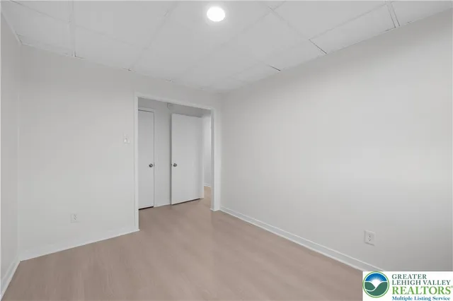 $1,725 | 2336 2nd Street, Wilson, PA 18042