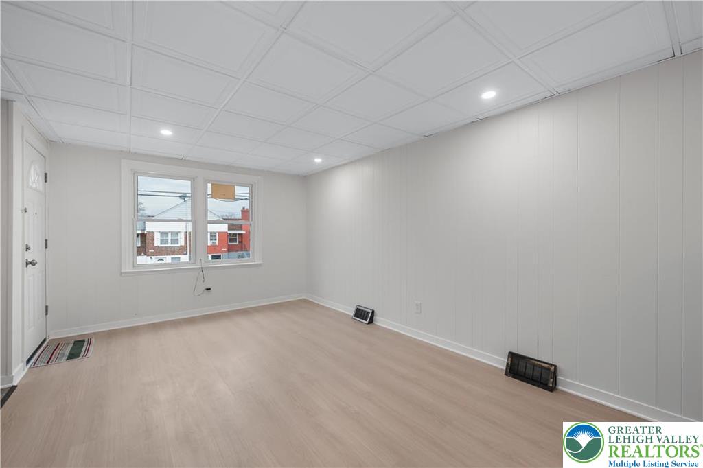 2336 2nd Street Wilson, PA 18042 - Photo 4 of 23