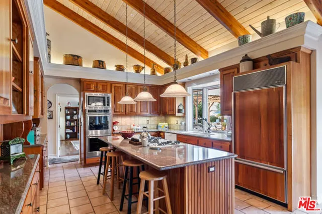 $3,000,000 | 525 Valley Vista Drive, Camarillo, CA 93010