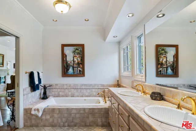 $3,000,000 | 525 Valley Vista Drive, Camarillo, CA 93010