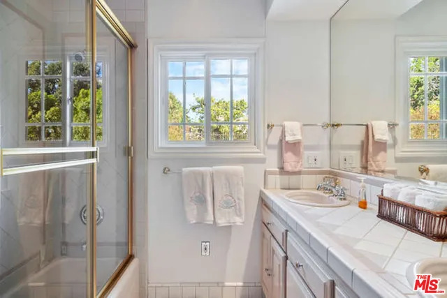 $3,000,000 | 525 Valley Vista Drive, Camarillo, CA 93010