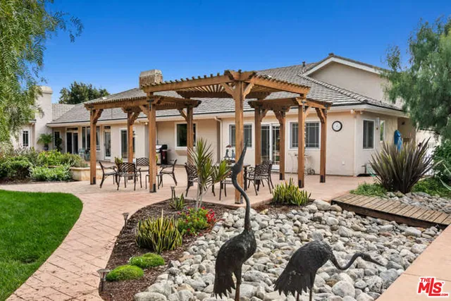 $3,000,000 | 525 Valley Vista Drive, Camarillo, CA 93010