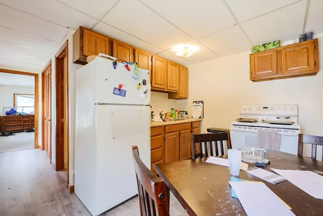 $1,500 | 31-33 Leicester Street, Unit 4, North Oxford, MA 01537