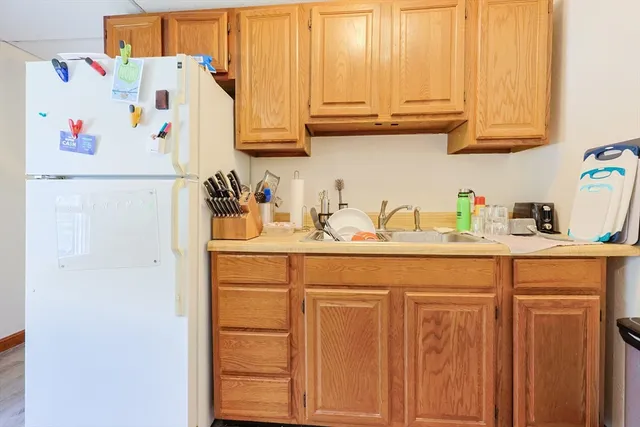 $1,500 | 31-33 Leicester Street, Unit 4, North Oxford, MA 01537