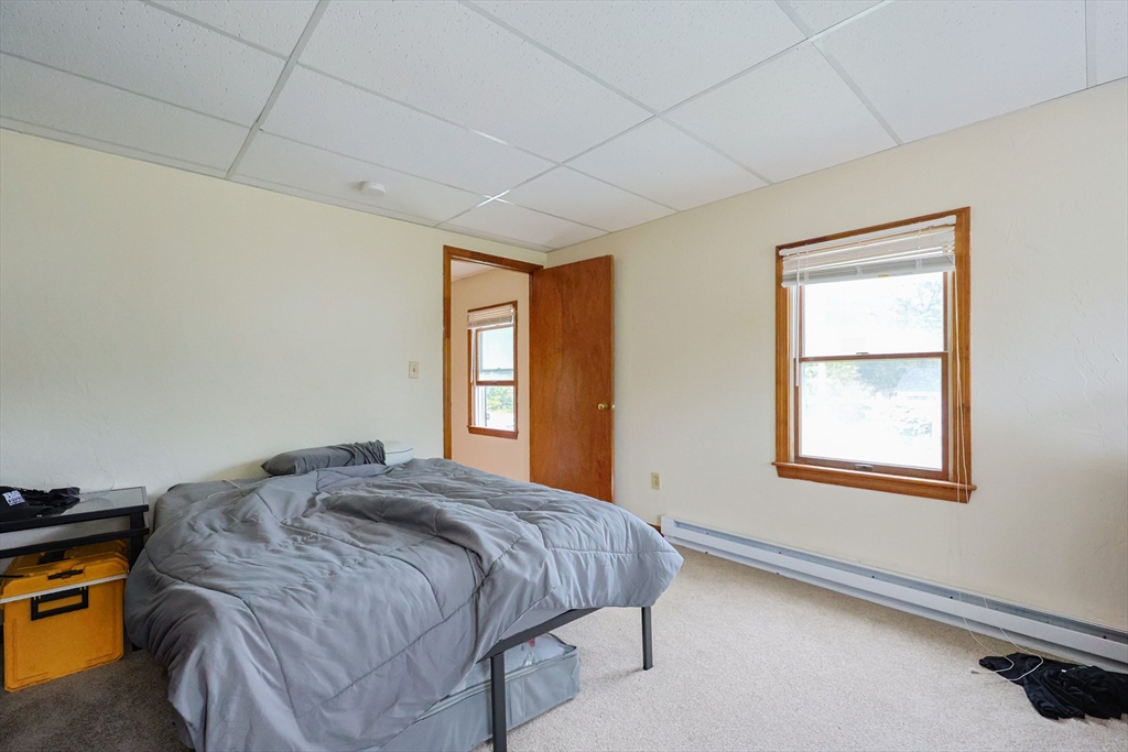 31-33 Leicester Street, Unit 4 Oxford, MA 01537 - Photo 5 of 16
