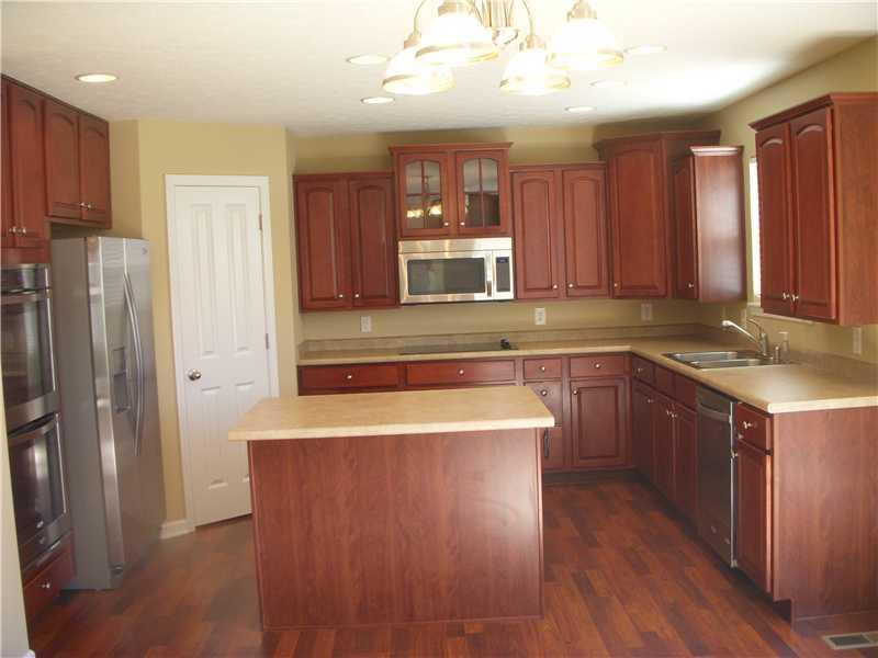 5699 Yorktown Road Plainfield, IN 46168 - Photo 9 of 20 Gallery Image 9