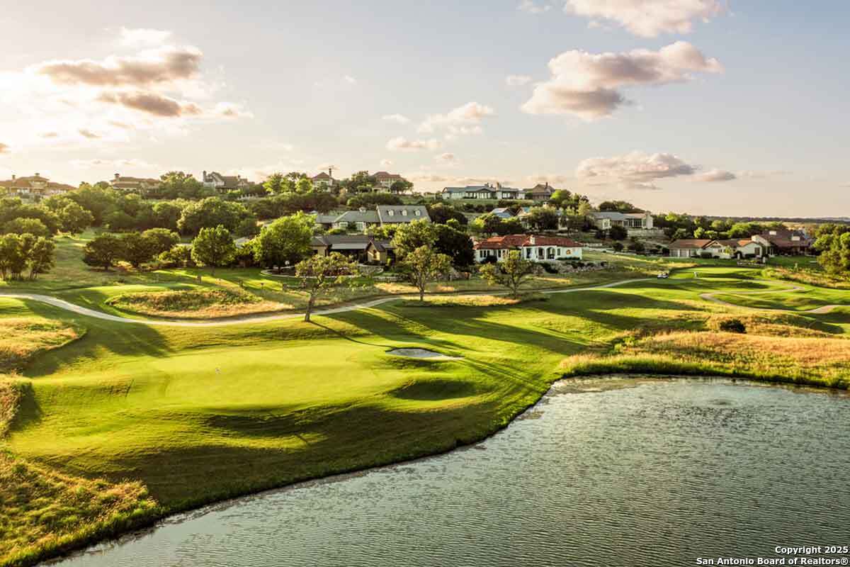 2053 Toscano Way Kerrville, TX 78028 - Photo 4 of 5