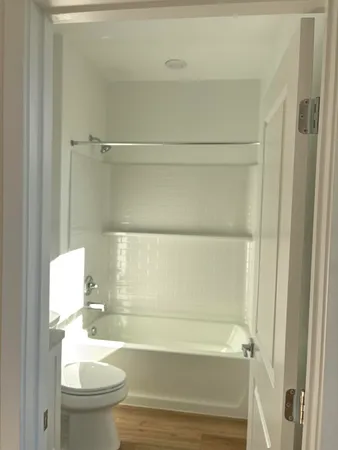 $4,450 | Undisclosed Address, Valencia, CA 91381