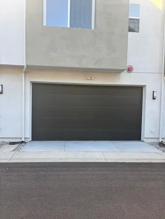 $4,450 | Undisclosed Address, Valencia, CA 91381