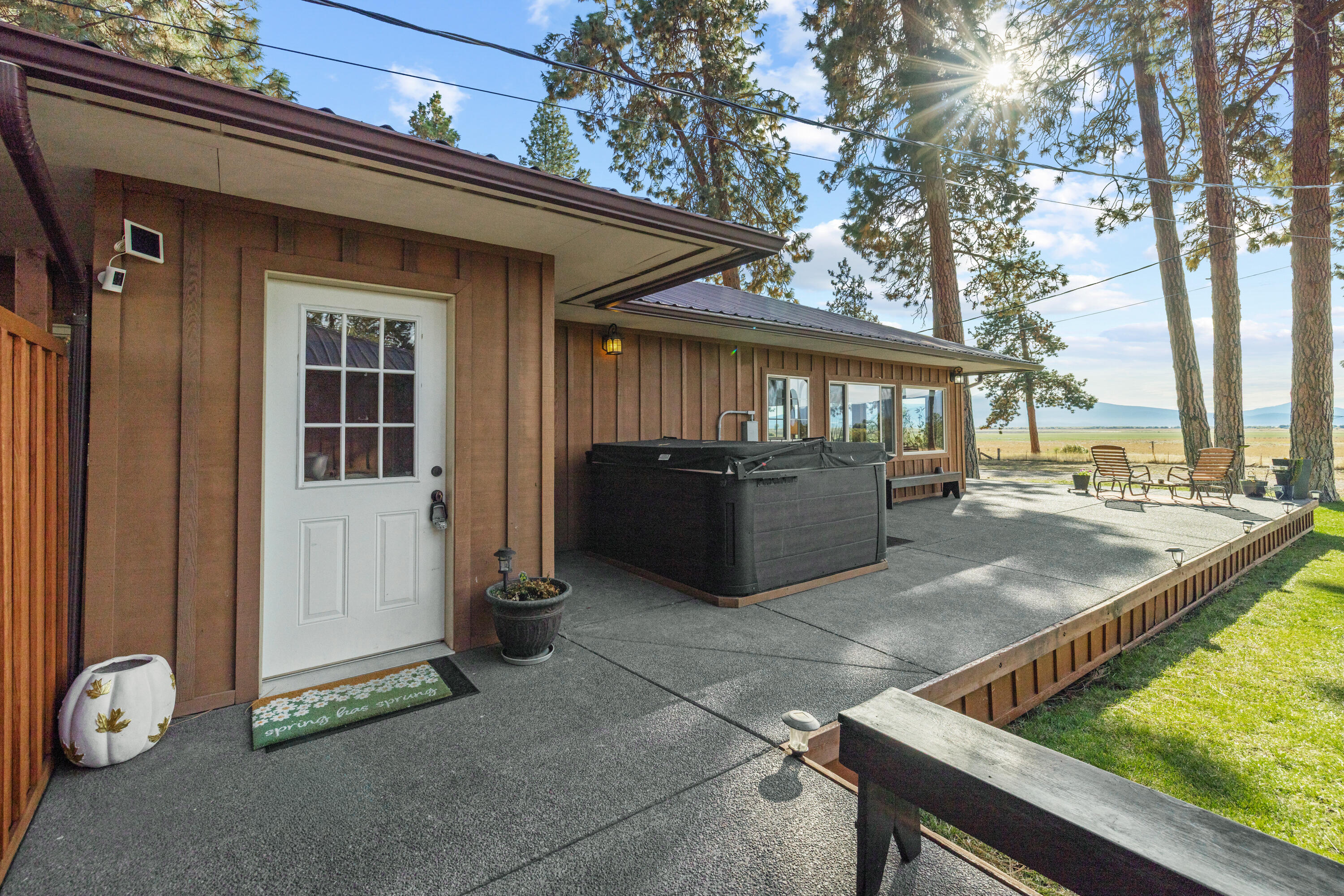 32486 Modoc Point Road Chiloquin, OR 97624 - Photo 43 of 135 32490 Modoc Point Rd-043