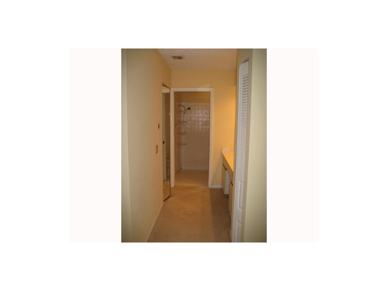 834 Banks Road, Unit 834 Pompano Beach, FL 33063 - Photo 4 of 8 Bathroom Master