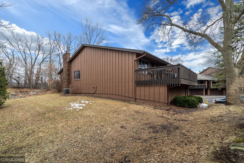 2607 Sumac Ridge White Bear Lake, MN 55110 - Photo 4 of 43 Gallery Image 4