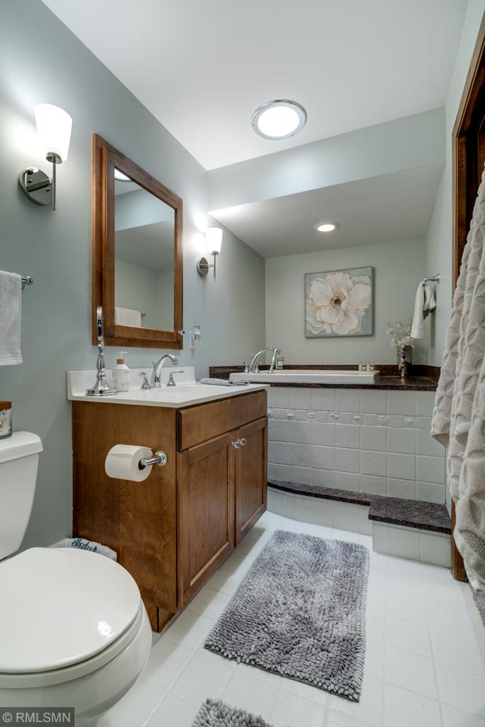 2607 Sumac Ridge White Bear Lake, MN 55110 - Photo 32 of 43 Gallery Image 32