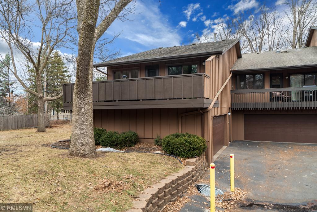 2607 Sumac Ridge White Bear Lake, MN 55110 - Photo 5 of 43 Gallery Image 5