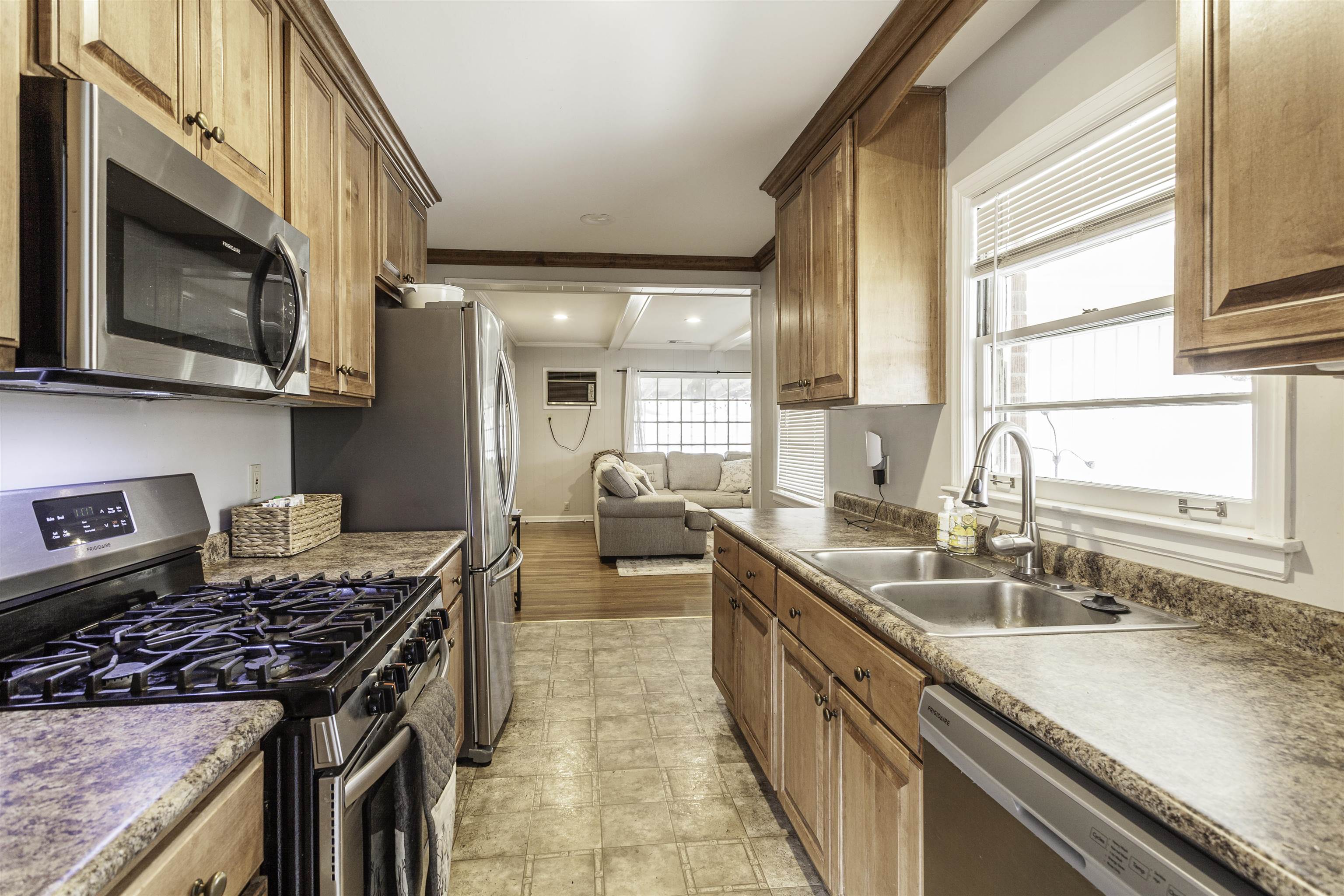 4728 Willow Road Memphis, TN 38117 - Photo 7 of 17 Gallery Image 7