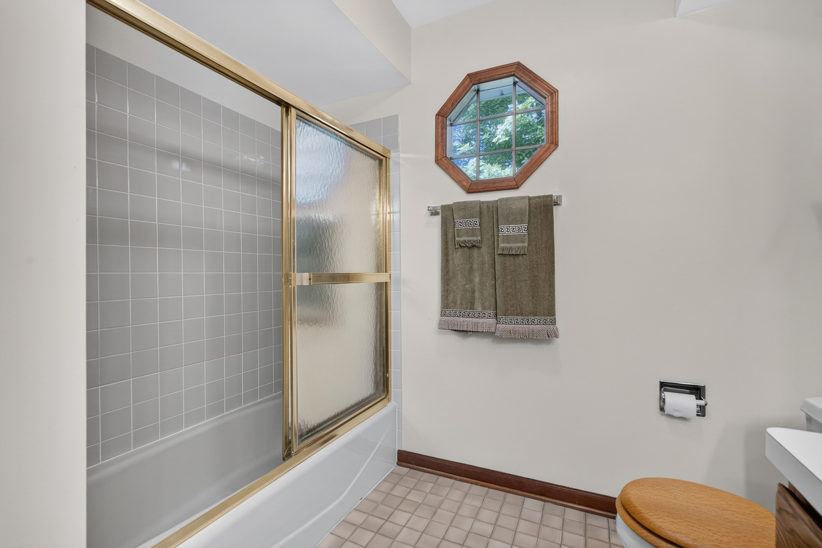 570 Ellsworth Avenue Addison, IL 60101 - Photo 21 of 31