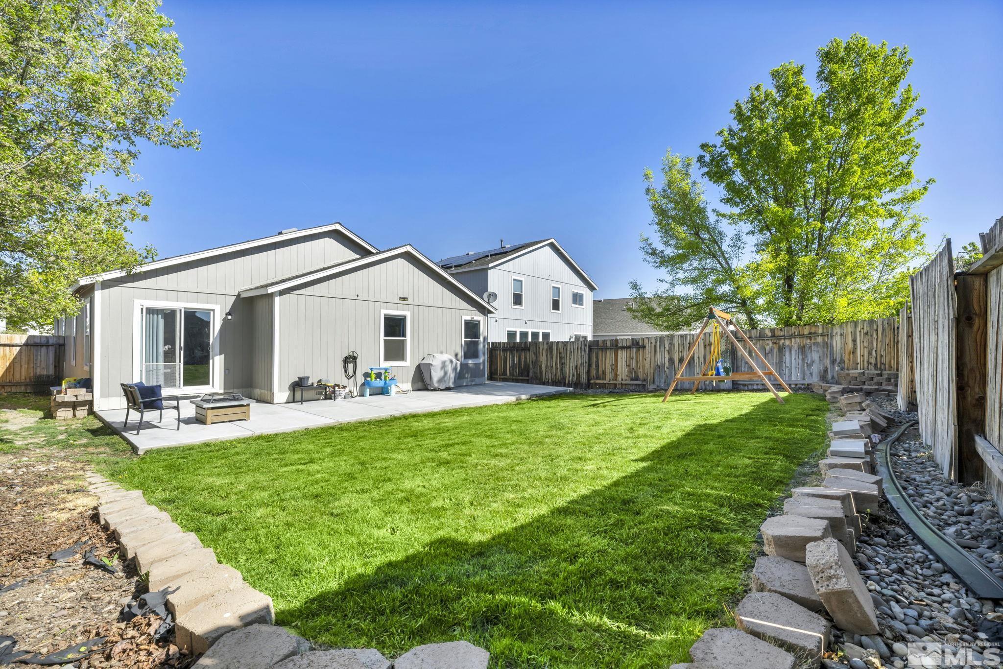 9568 Autumn Leaf Way Reno, NV 89506 - Photo 4 of 32 Photo 4