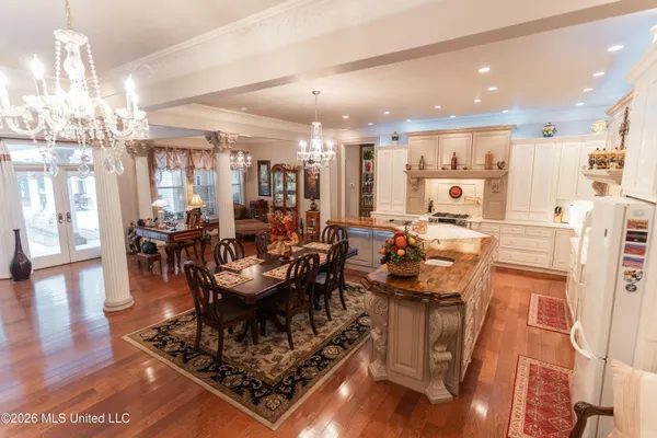$699,900 | 1203 Pine Lake Drive, Corinth, MS 38834
