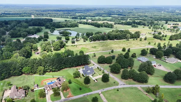 $699,900 | 1203 Pine Lake Drive, Corinth, MS 38834