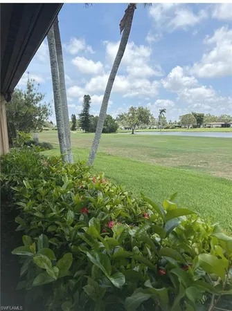 $2,850 | 4187 Lakewood Boulevard, Unit E13, Naples, FL 34112