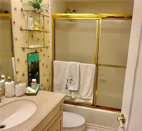 $2,850 | 4187 Lakewood Boulevard, Unit E13, Naples, FL 34112