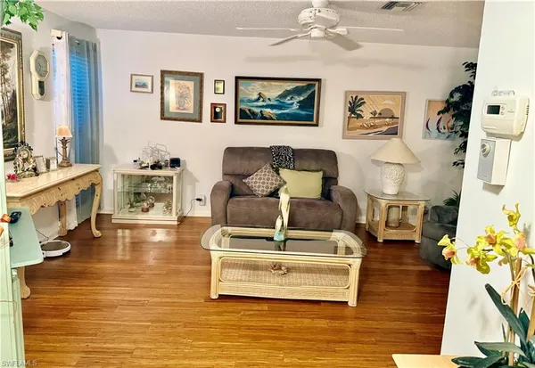 $2,850 | 4187 Lakewood Boulevard, Unit E13, Naples, FL 34112