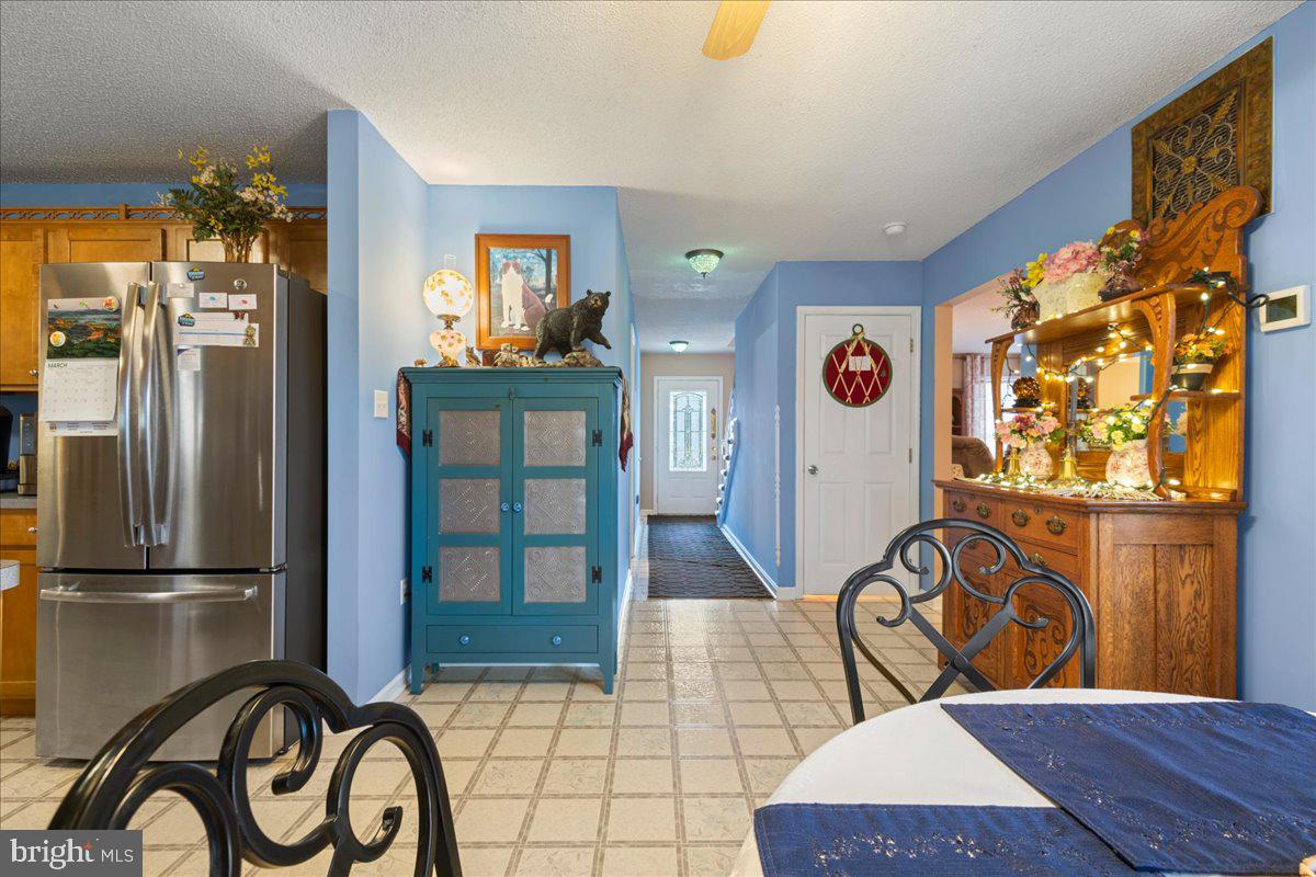 462 Camelot Boulevard Falling Waters, WV 25419 - Photo 12 of 71