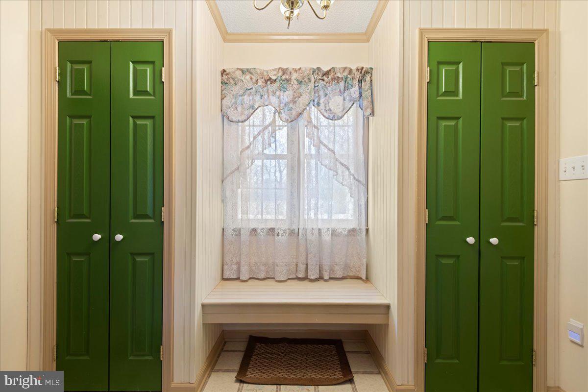 462 Camelot Boulevard Falling Waters, WV 25419 - Photo 22 of 71