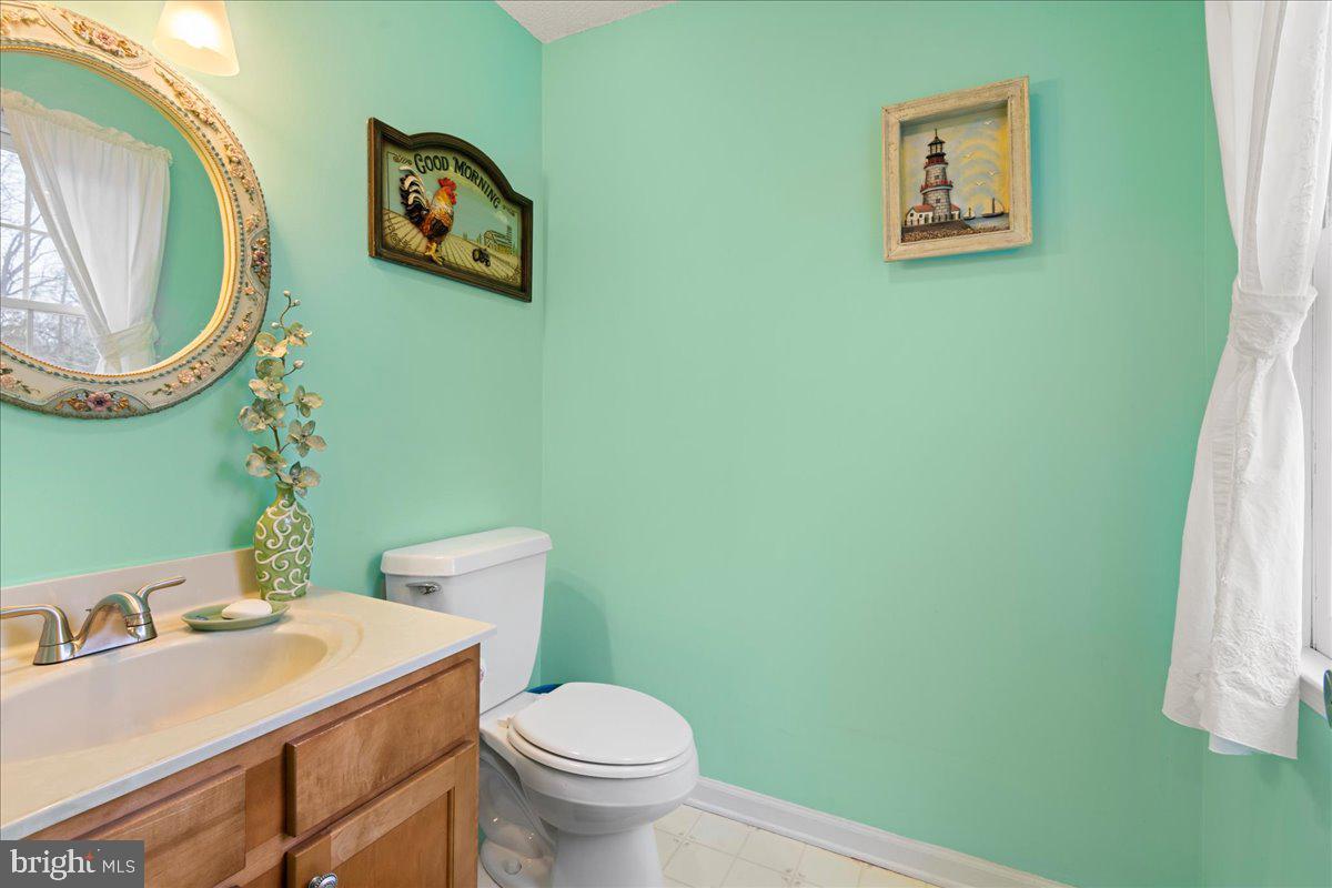 462 Camelot Boulevard Falling Waters, WV 25419 - Photo 24 of 71