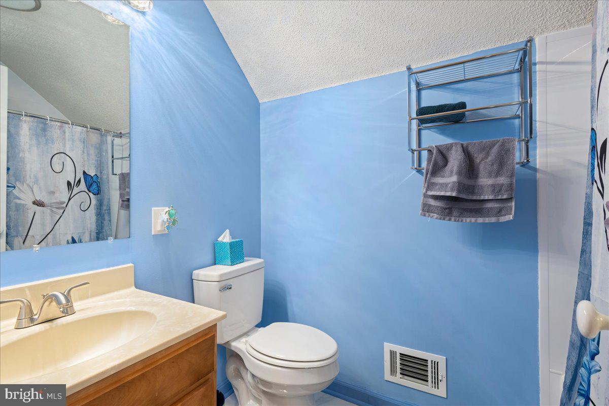 462 Camelot Boulevard Falling Waters, WV 25419 - Photo 35 of 71