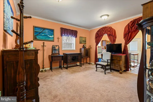 $560,000 | 462 Camelot Boulevard, Falling Waters, WV 25419