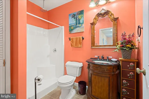 $560,000 | 462 Camelot Boulevard, Falling Waters, WV 25419