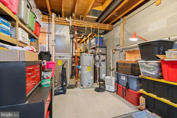 $560,000 | 462 Camelot Boulevard, Falling Waters, WV 25419