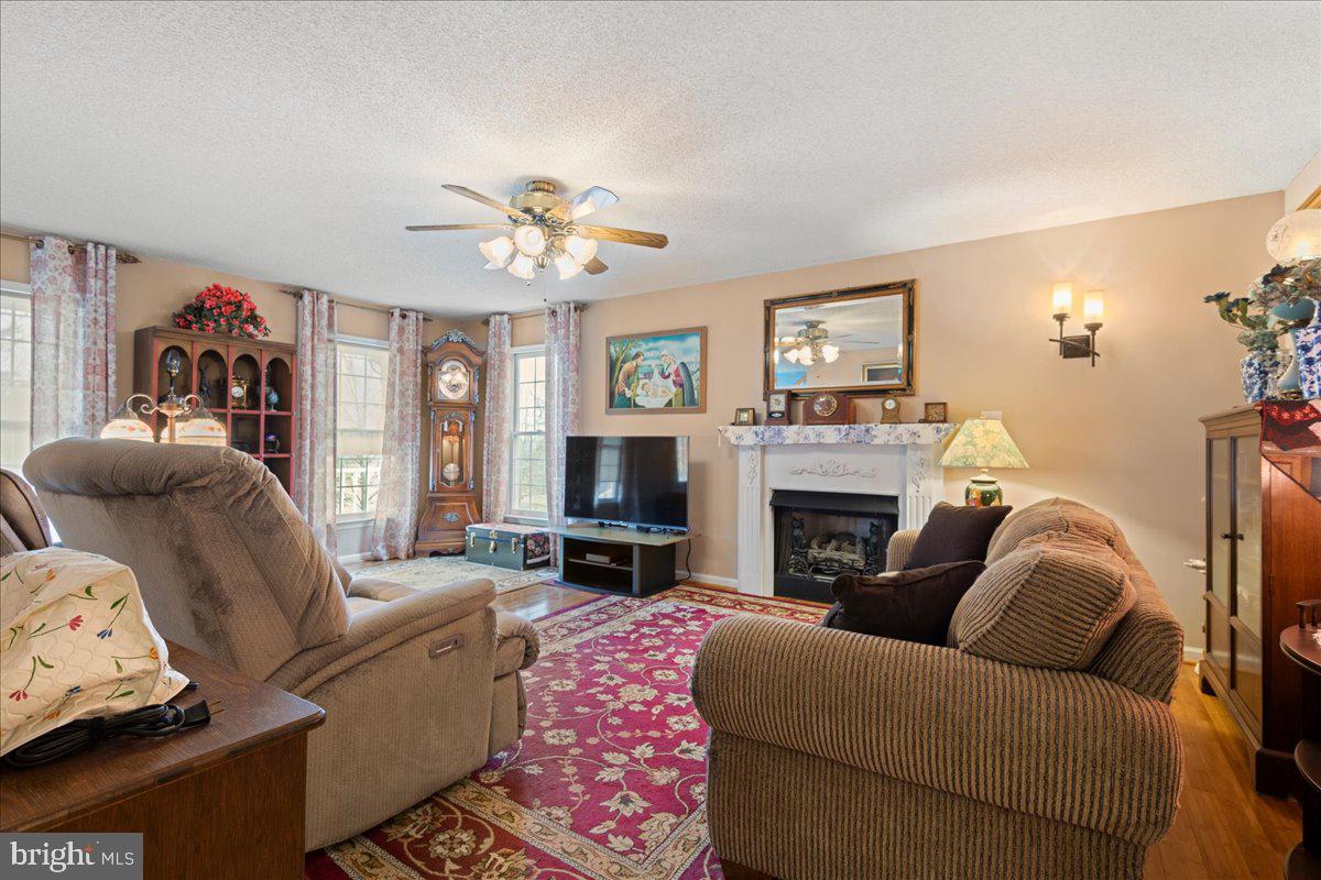 462 Camelot Boulevard Falling Waters, WV 25419 - Photo 7 of 71