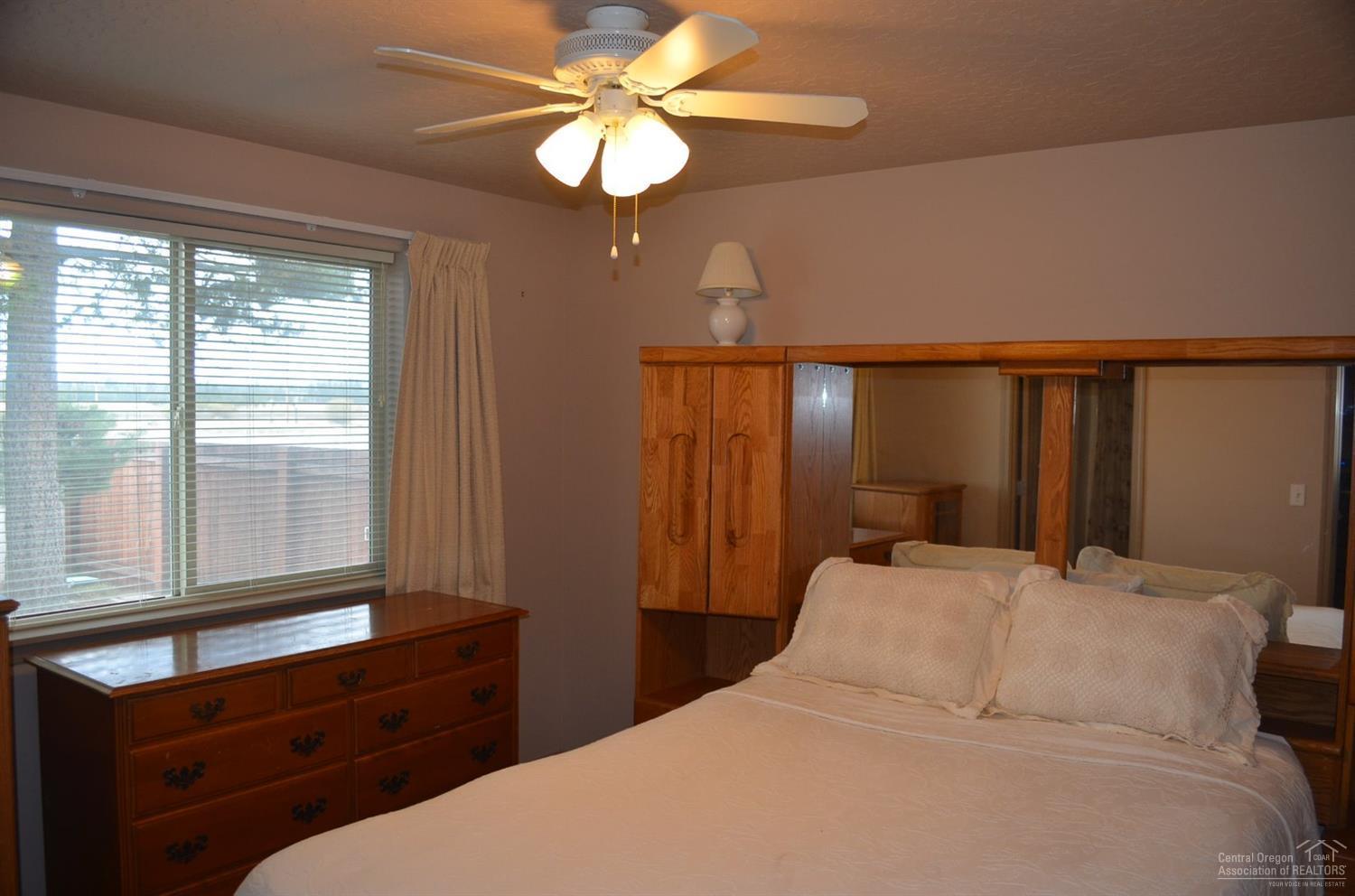 51275 Riley Lane La Pine, OR 97739 - Photo 14 of 25 Gallery Image 14