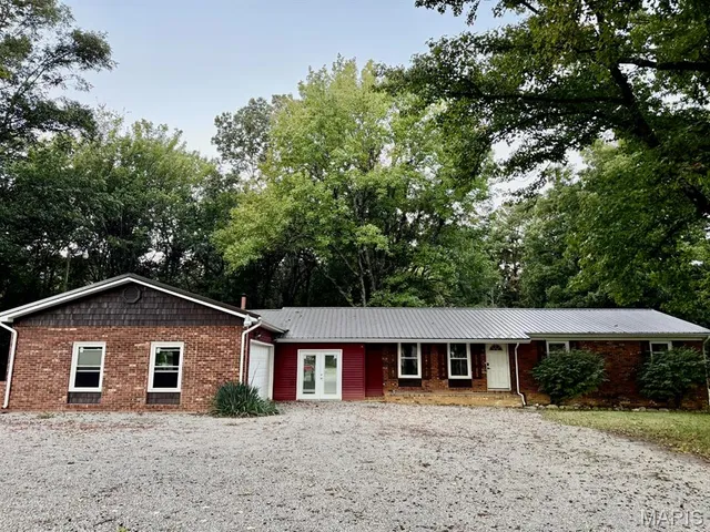 $279,000 | 11977 County Road 637, Dexter, MO 63841