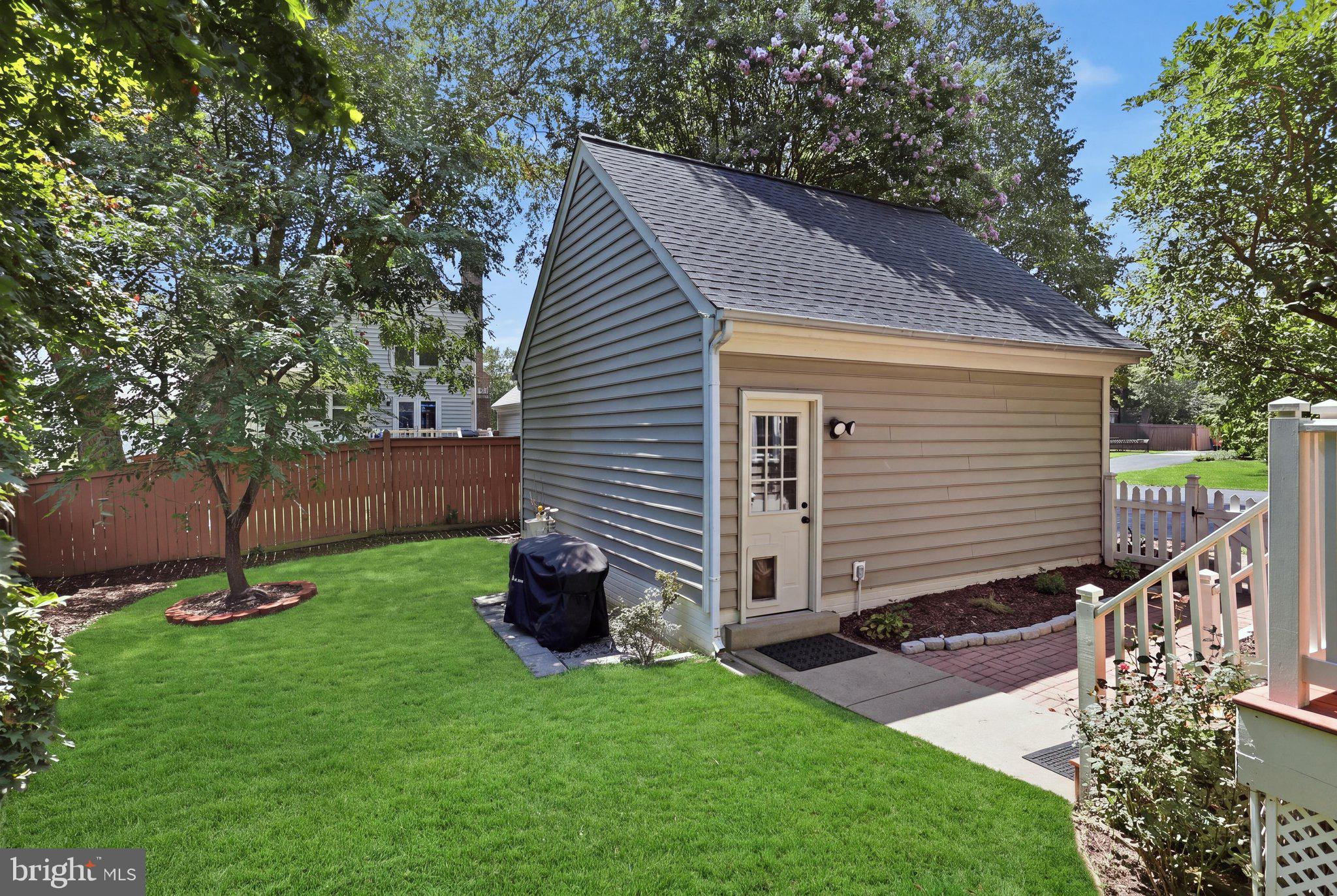 6502 Summerton Way Springfield, VA 22150 - Photo 7 of 15 Gallery Image 7