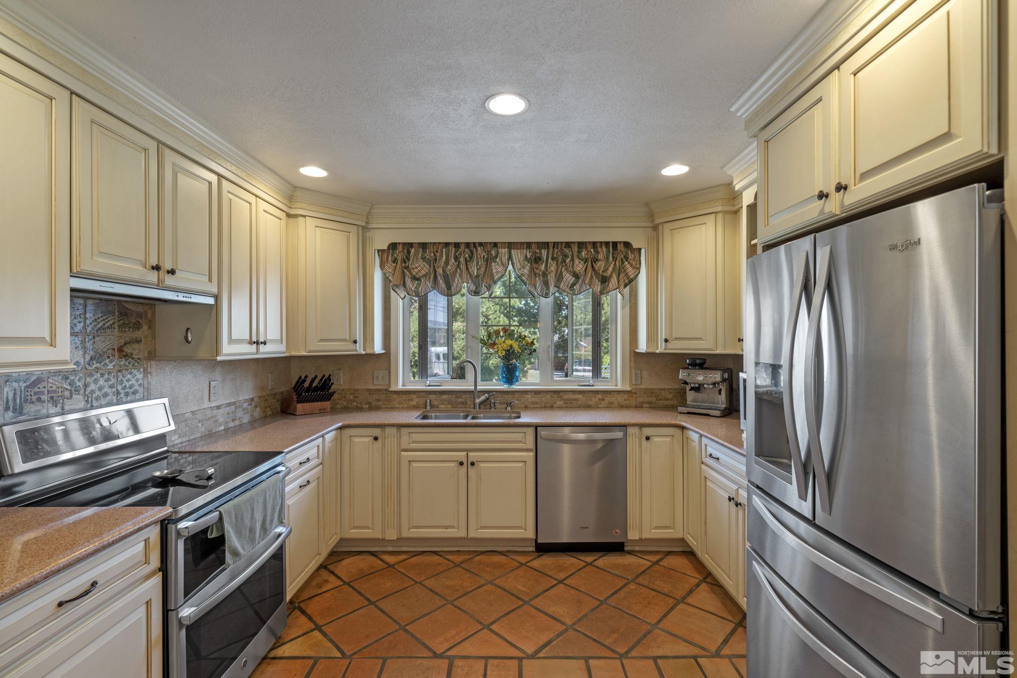 1635 Monte Vista Drive Reno, NV 89511 - Photo 11 of 37 Photo 11