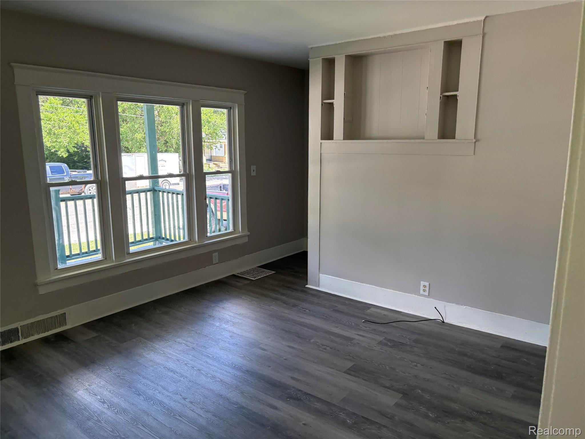 826 East Mt Morris Road Mount Morris, MI 48458 - Photo 26 of 47 026_beyc6a32d8e8945b7.jpg