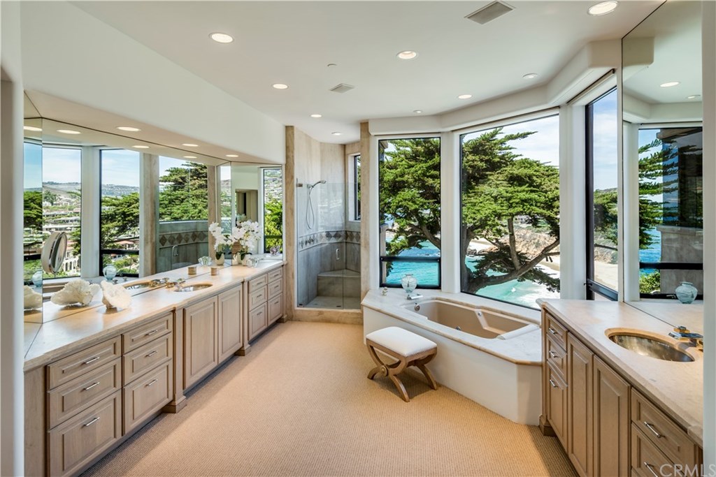 199 Emerald Bay Laguna Beach, CA 92651 - Photo 25 of 32