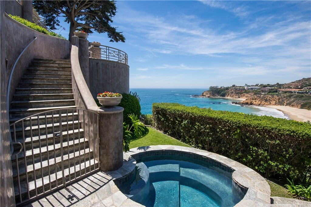 199 Emerald Bay Laguna Beach, CA 92651 - Photo 28 of 32